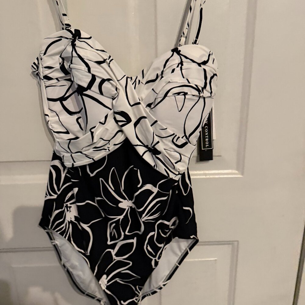 Black/White One-Piece Bathing Suit
